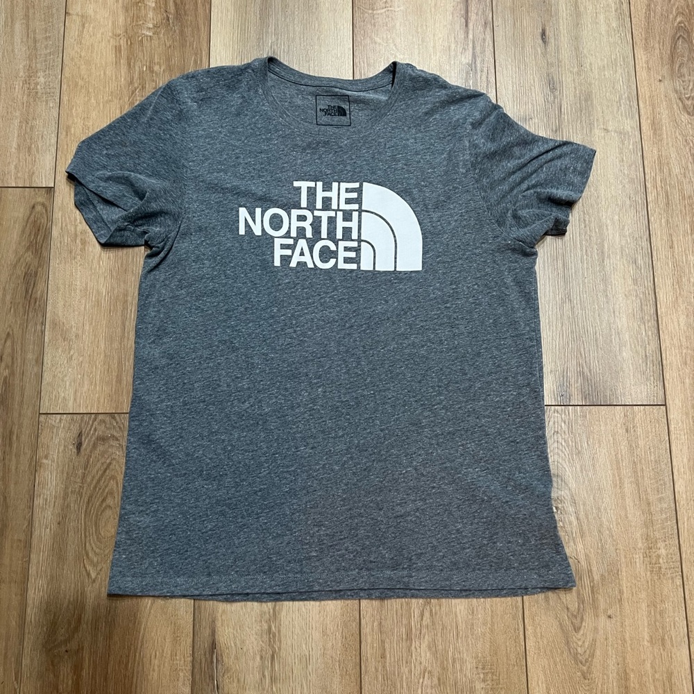 The North Face Heather Gray Logo Tee Women’s Medium Loose Fit